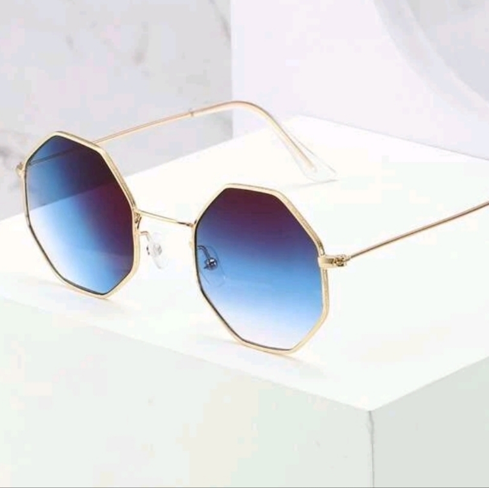 Trendy glasses